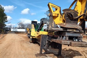 2017 John Deere 437E  Log Loader